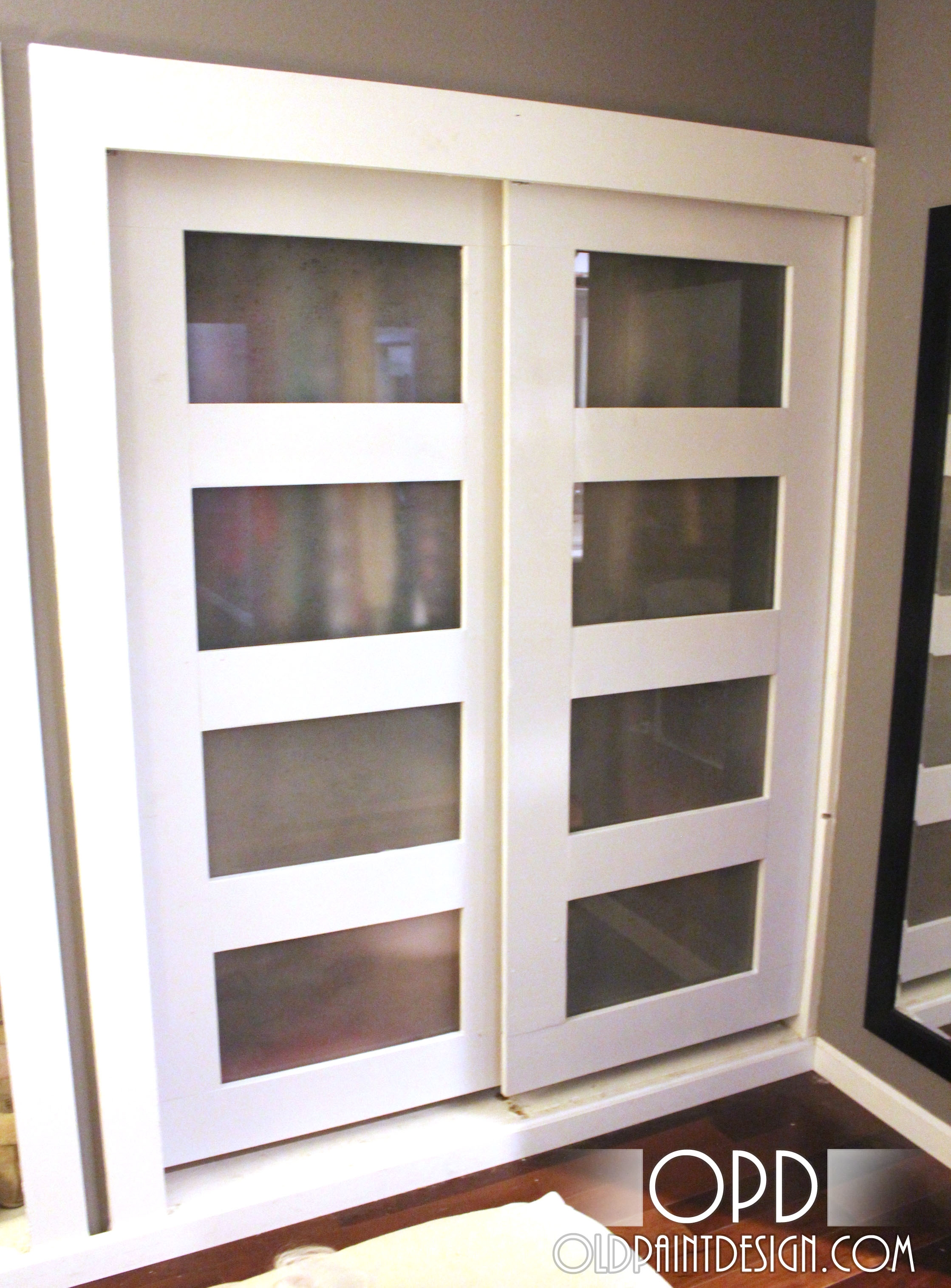 Overlapping Sliding Closet Doors