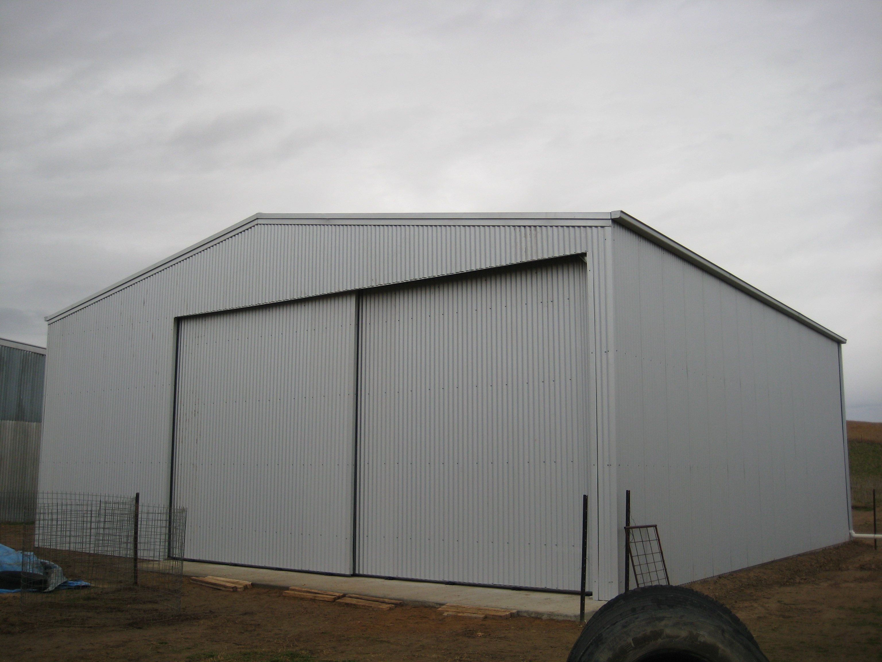 Farm Shed Sliding Doors3072 X 2304