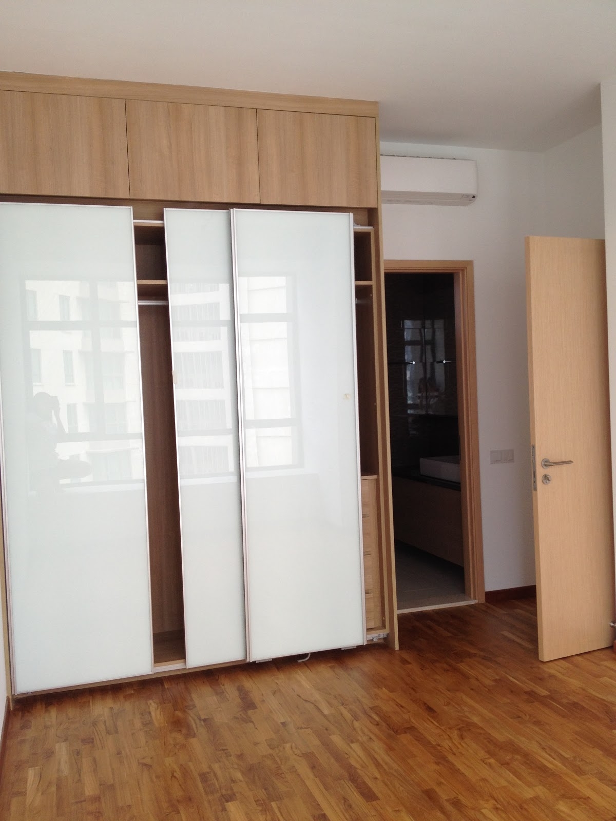 Wardrobe Closets With Sliding Doors