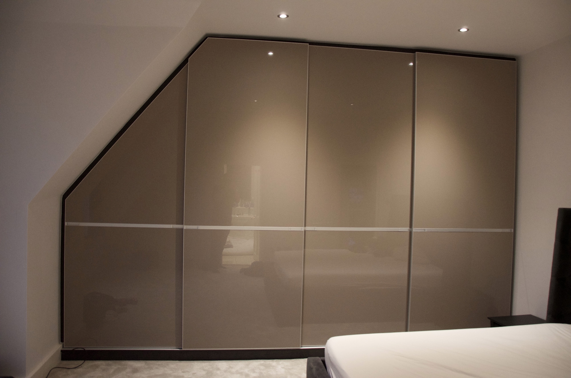 Floor To Ceiling Sliding Doors Wardrobe