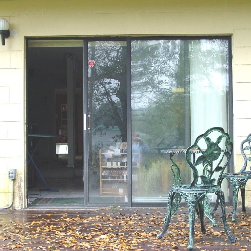 Insulate Sliding Glass Door Apartment1024 X 768