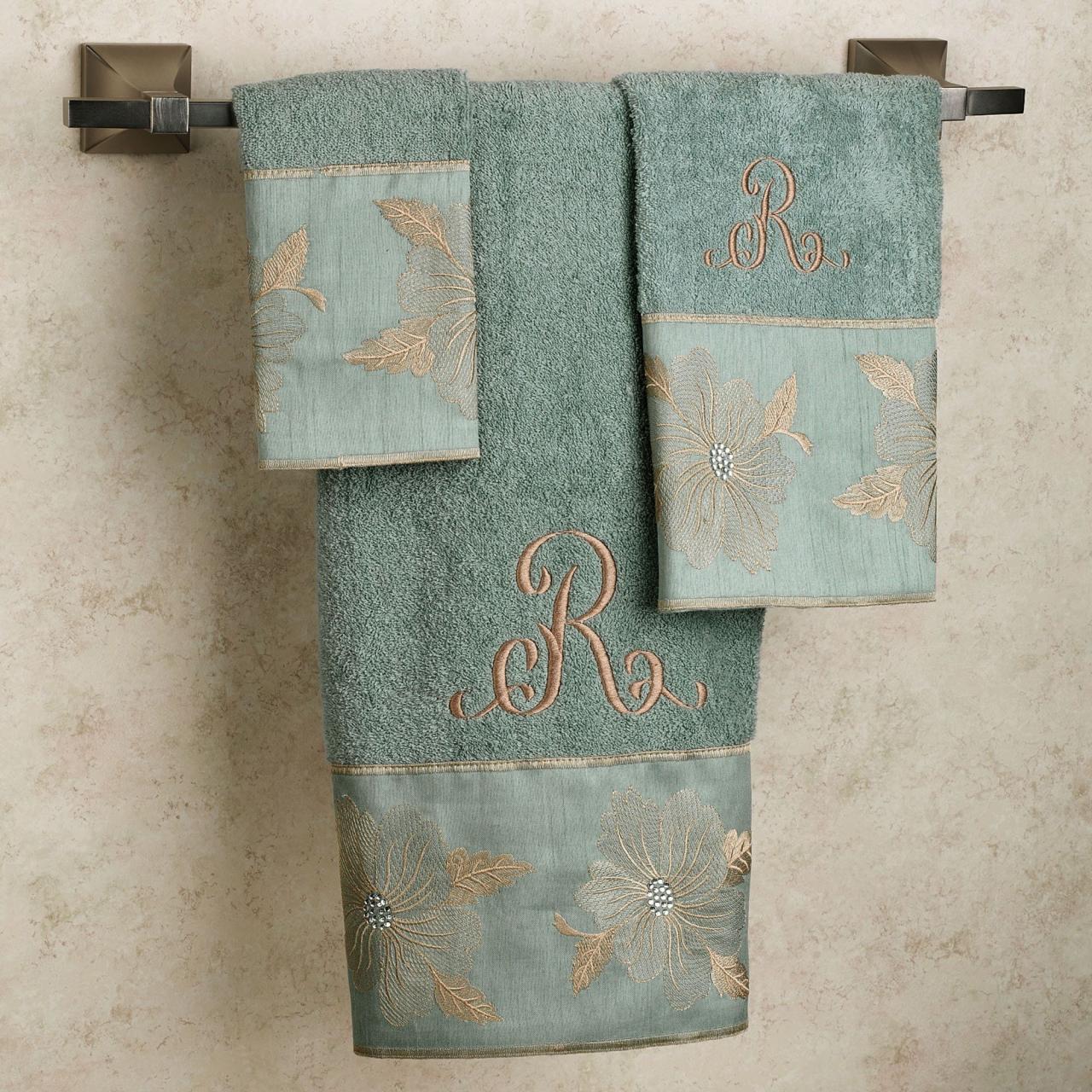 Flower Blossom Bath Towel Set Decorative bath towels, Towel set