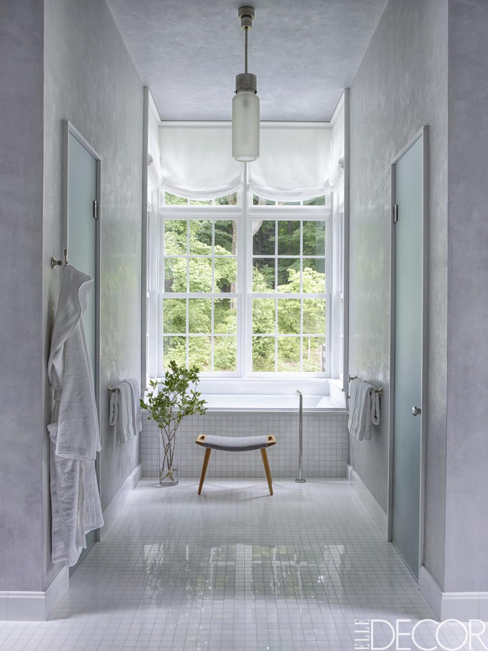 25 White Bathroom Design Ideas Decorating Tips for All White Bathrooms