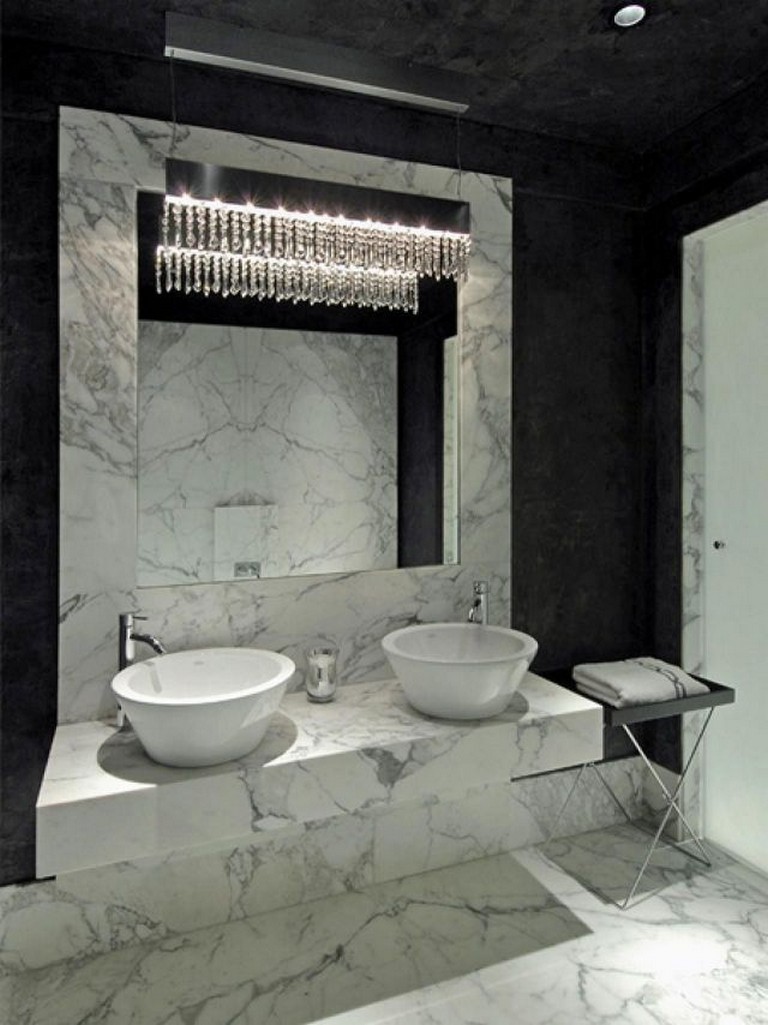 15 Amazing Black and White (Monochrome) Bathroom Design Ideas