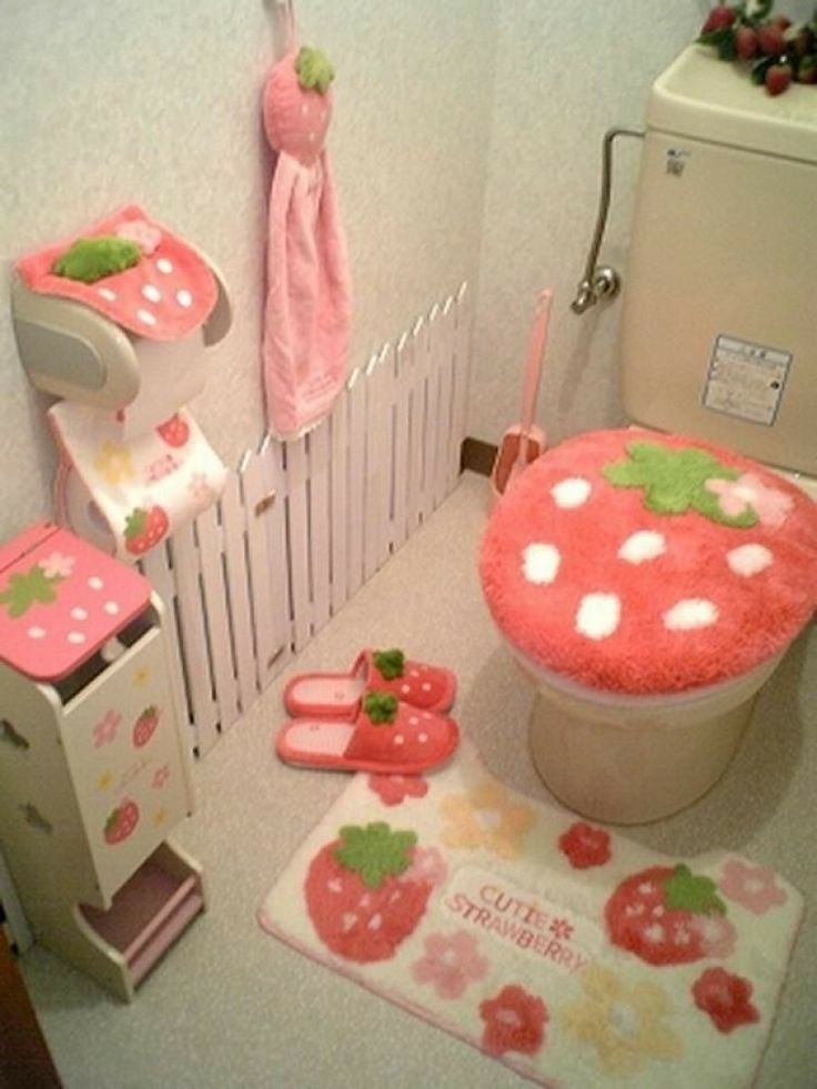 Pin by Fifaawesomepants on Strawberries Kawaii room, Cute room ideas