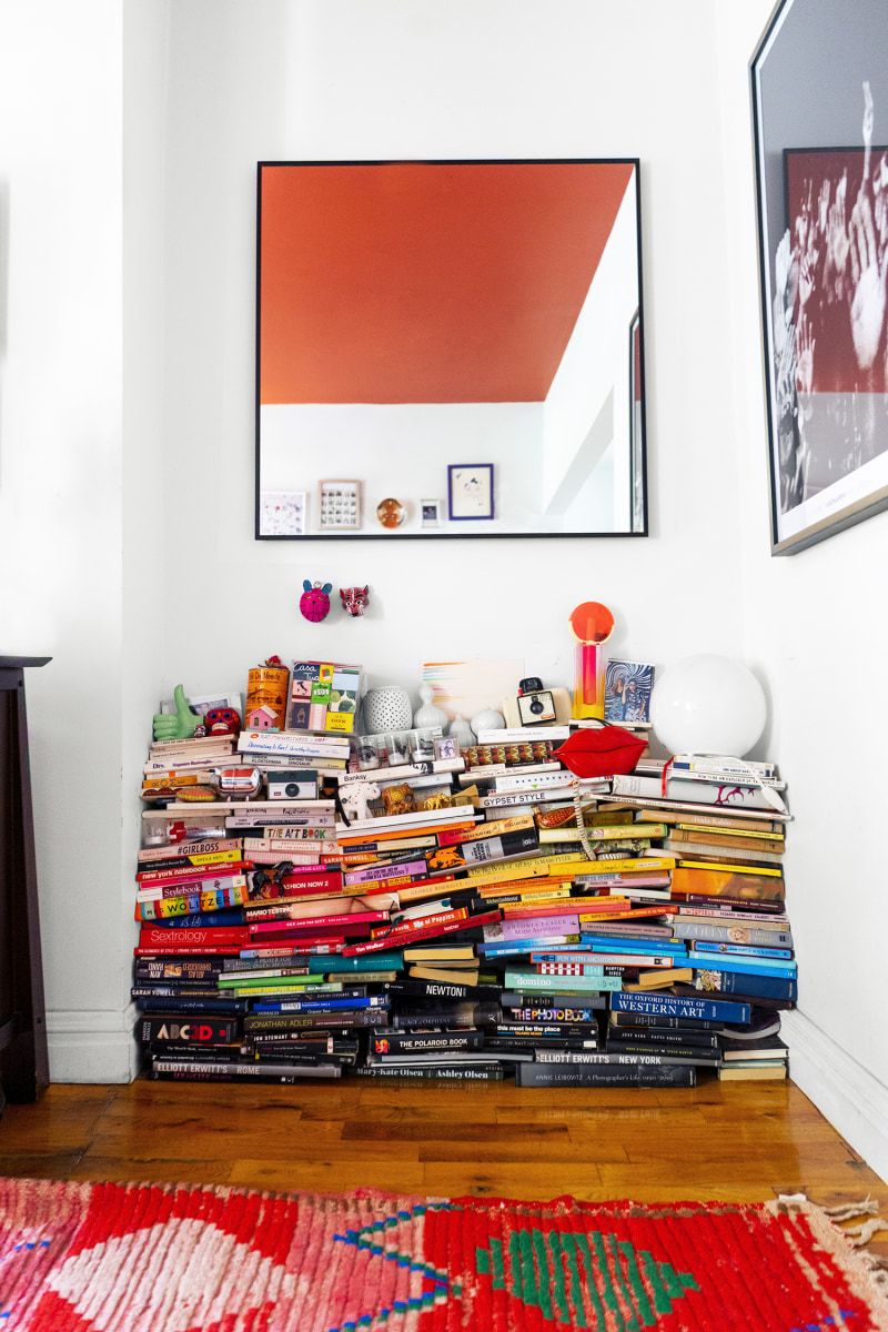 The Best Book Storage Ideas Don’t Involve Shelves Book storage, Decor