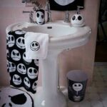25 Beautiful Hallloween Decorating Ideas For Your Bathroom Halloween