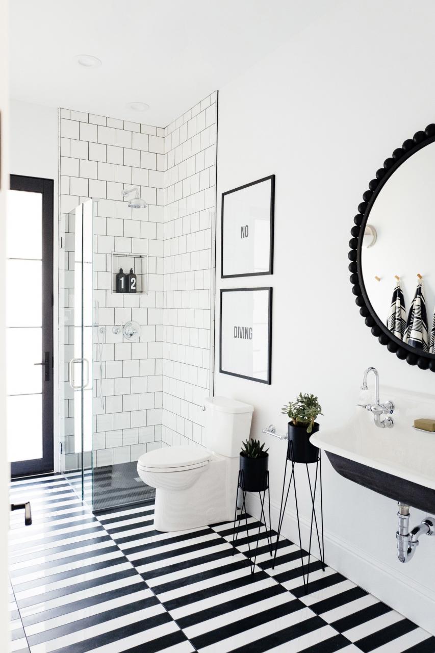 SapphirePVProj Black bathroom, White bathroom, Bathroom tile designs