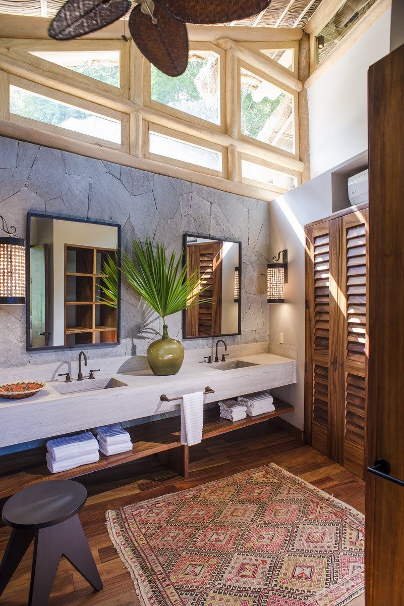 Hawaiian Tropical Bathroom Decor / 10 EyeCatching Tropical Bathroom