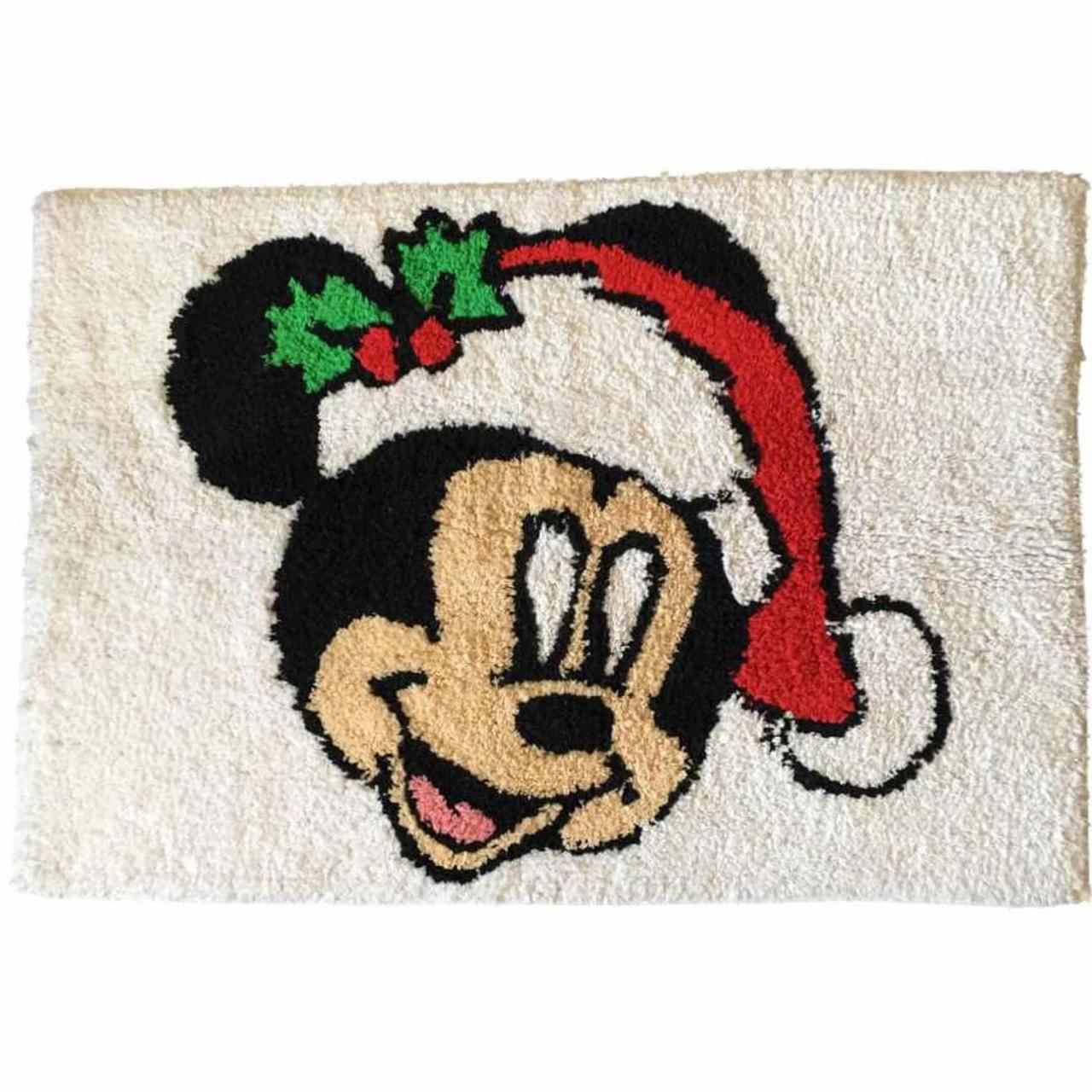 Disney Santa Mickey Mouse Christmas Bath Rug 30 x 20 Inches