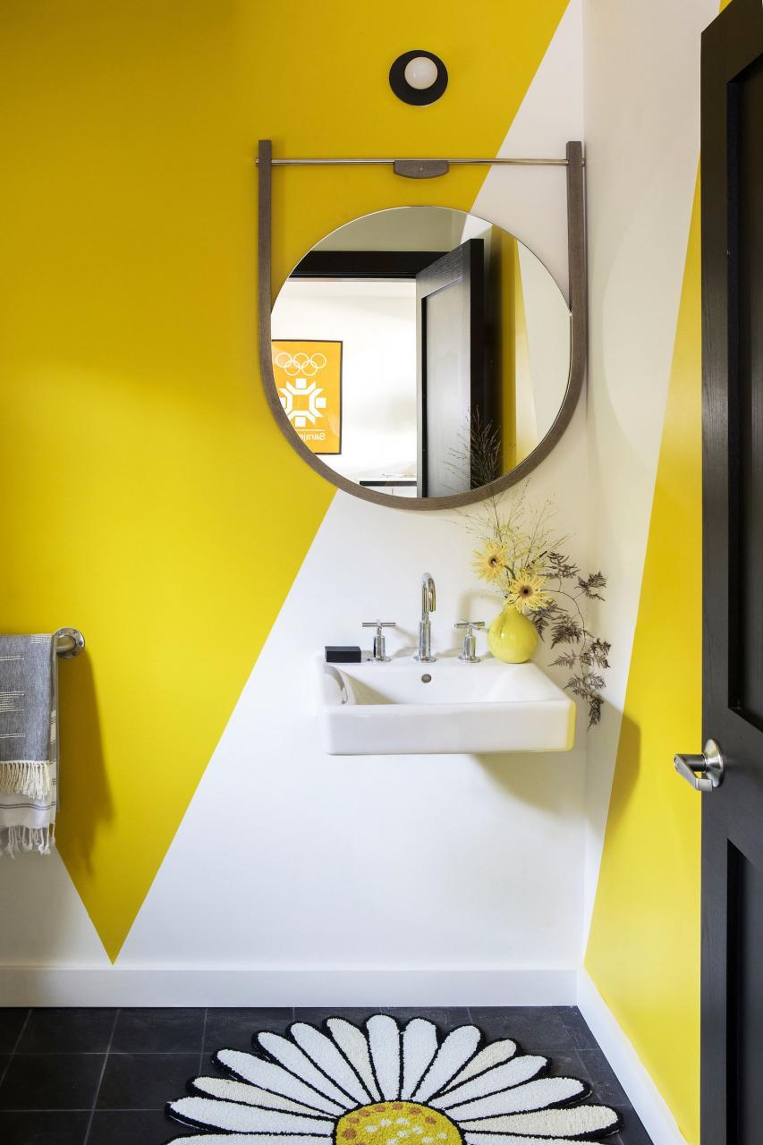 35+ The Appeal of Yellow Bathroom Decor