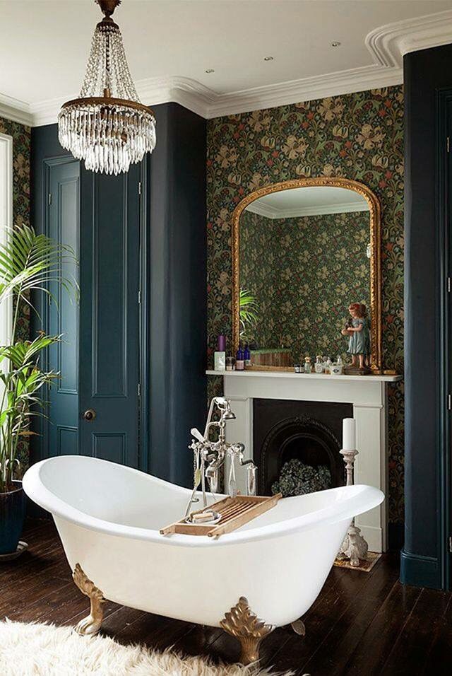 Victorian bathroom Victorian interior, Victorian homes, House design