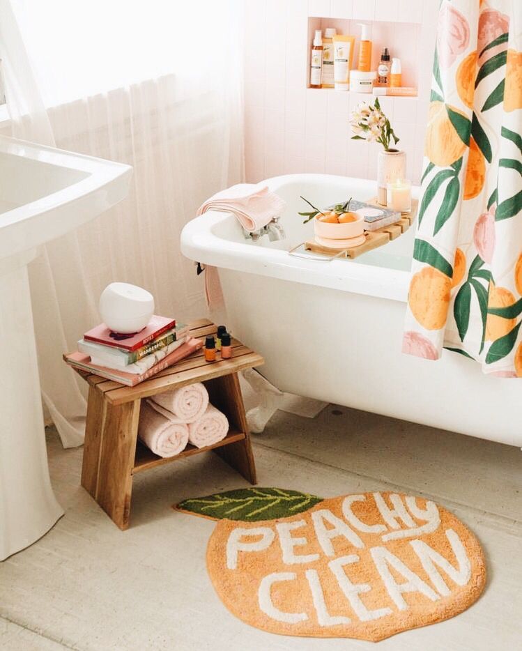peachy clean bathmat, fruit inspired bathroom theme, orange, yellow