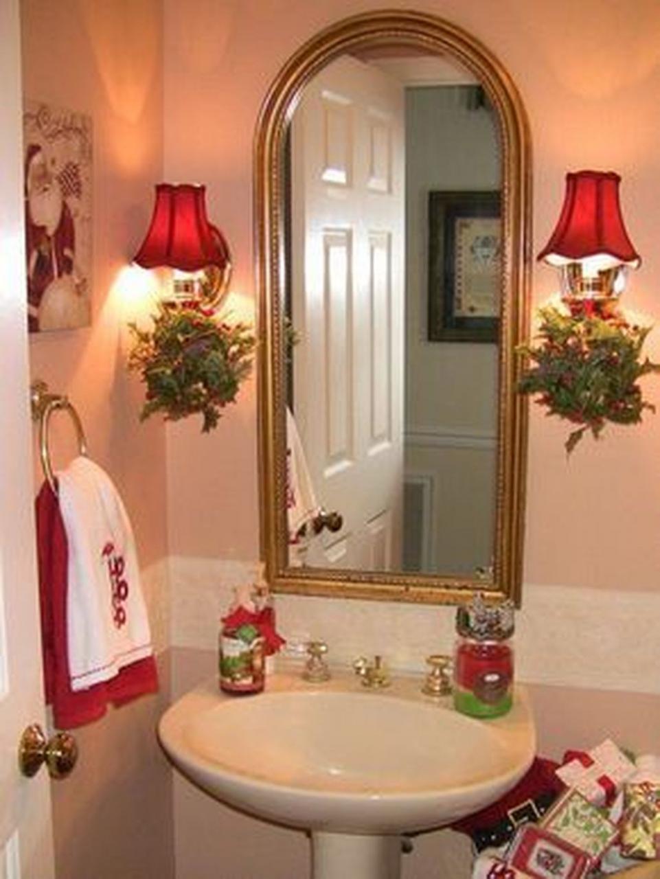 38 DIY Christmas Decorations Ideas For Bathroom Christmas bathroom