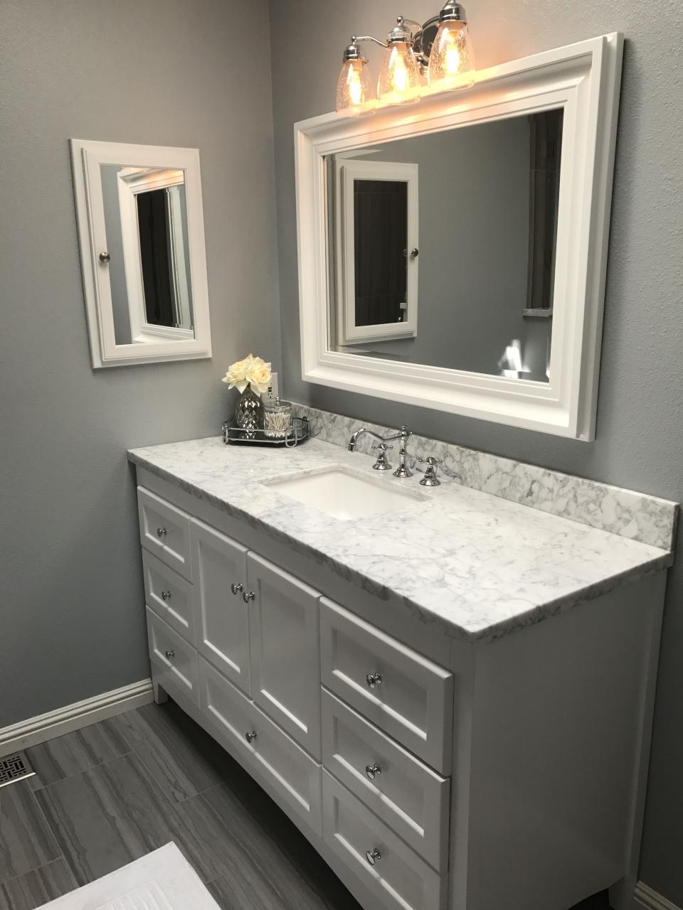 White and gray bathroom Gray and white bathroom, Grey bathrooms