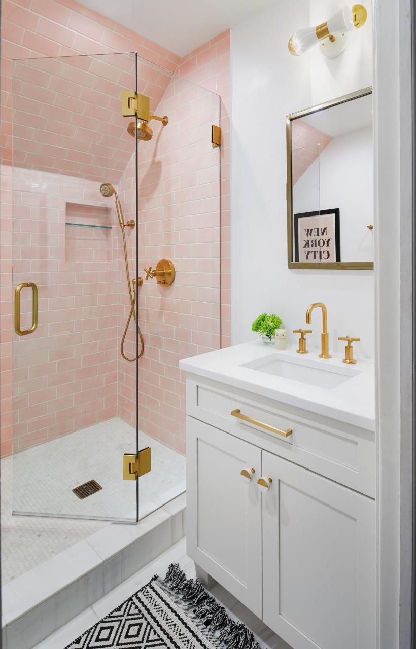 10+ Pink Bathroom Decor Ideas DECOOMO