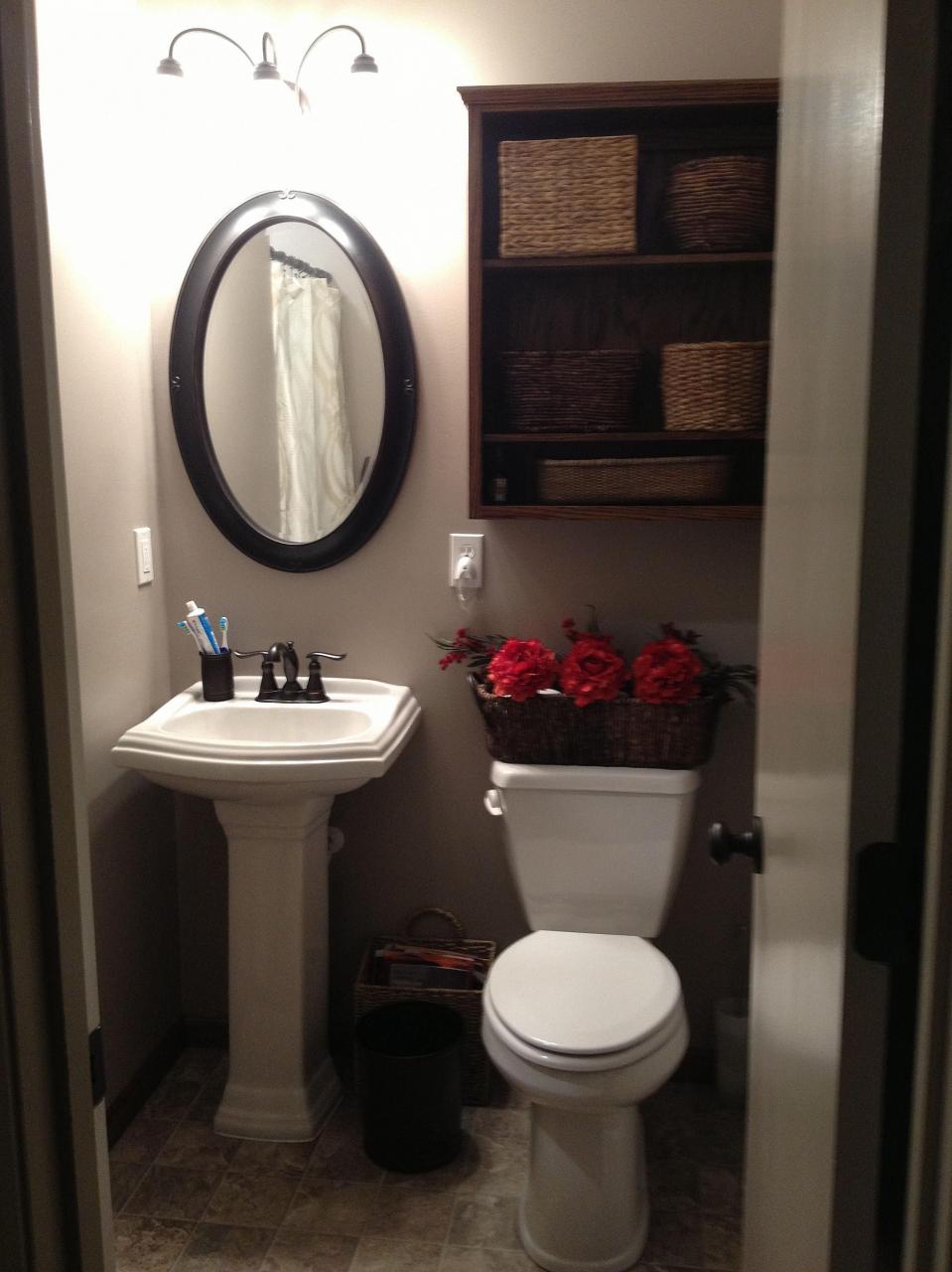 Luxury Bathroom and toilet Designs for Small Spaces Pedestal sink