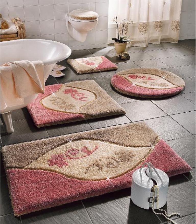 47+ Fabulous & Magnificent Bathroom Rug Designs 2021