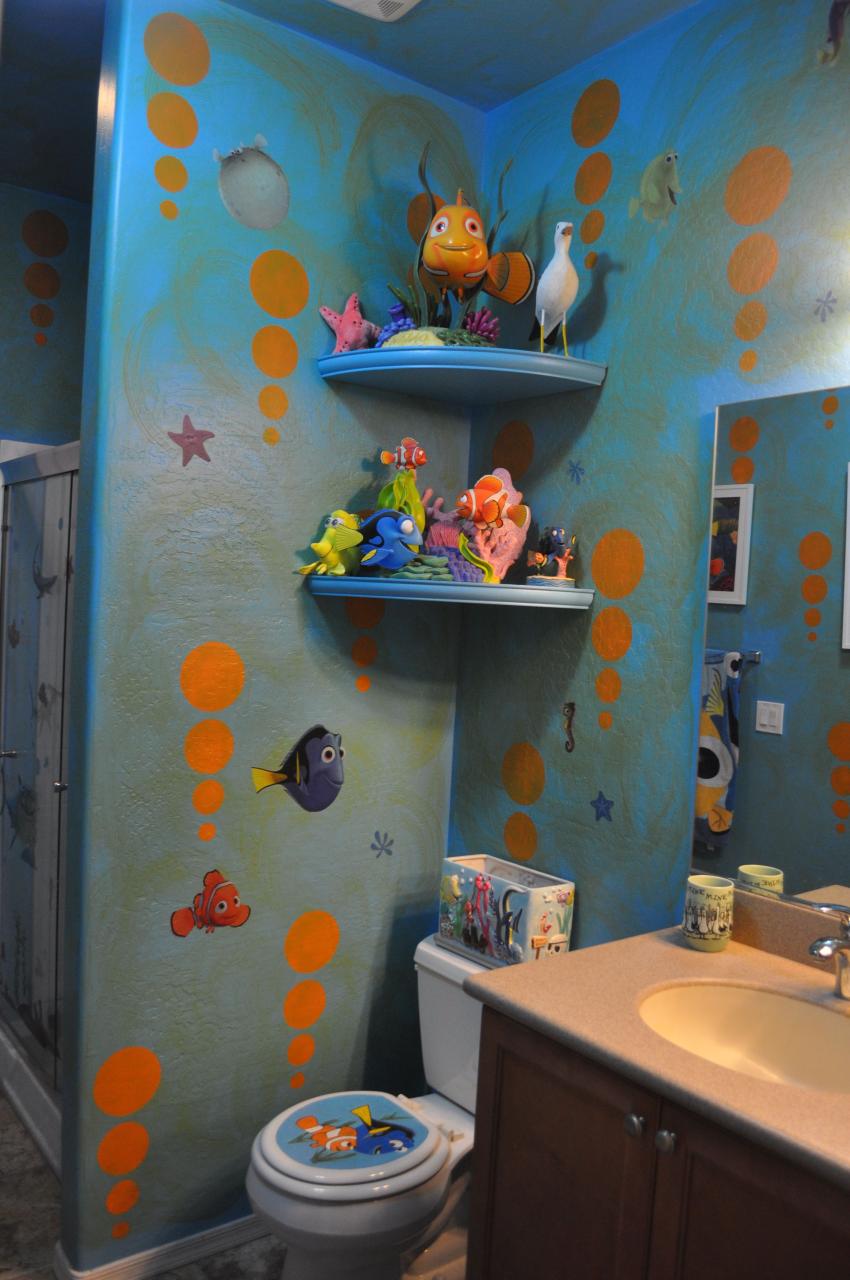 Disney Finding Nemo Bathroom; Decorating; Dory;