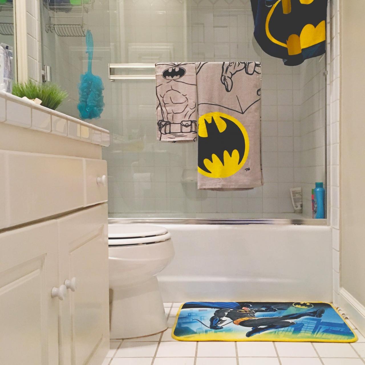 Batman Kids 5 Piece Bathroom in a Bag Set, Exclusive