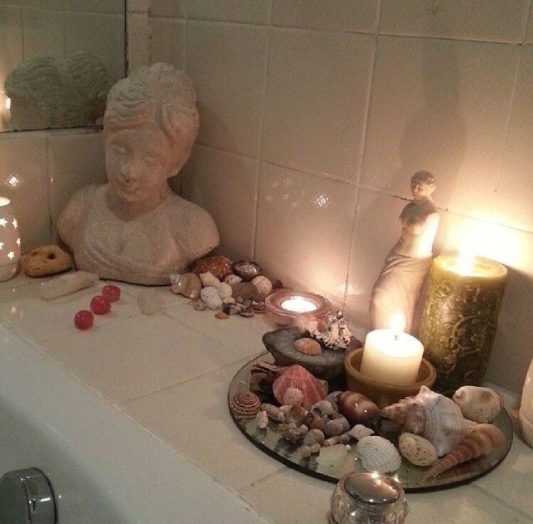 Pin by 𝒄𝒉𝒍𝒐𝒆 on unsorted. ࿐ ཾ Ritual bath, Sacred space, Altar