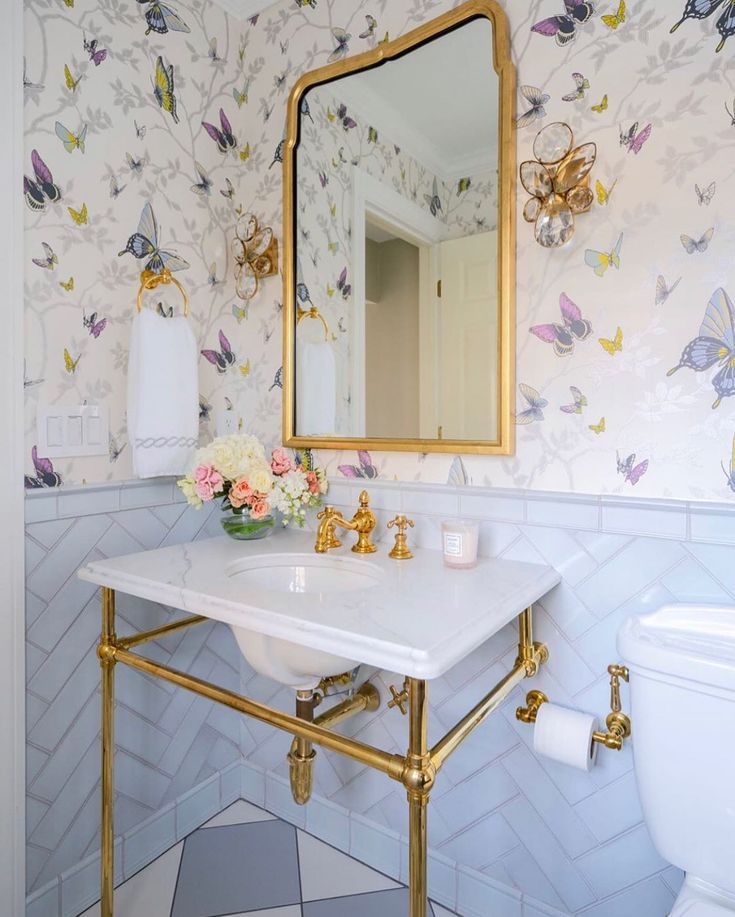 This sweet butterfly bath has us already thinking spring! Who else is