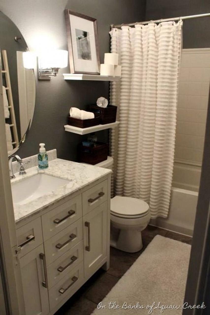 40+ Amazing Small Apartment Bathroom Decoration You Can Try Page 28