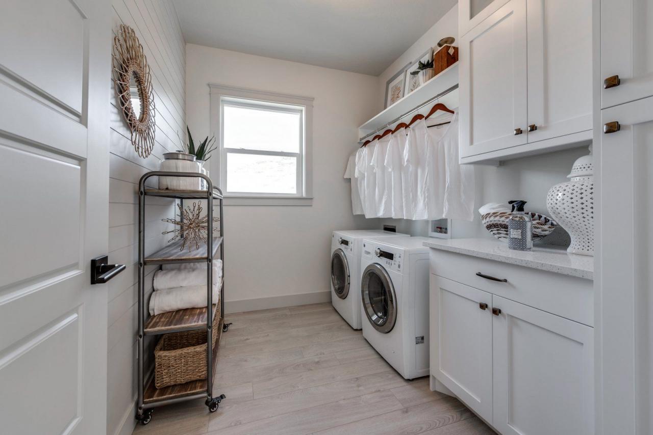 Salt Lake Parade of Homes functional and beautiful laundry room Home