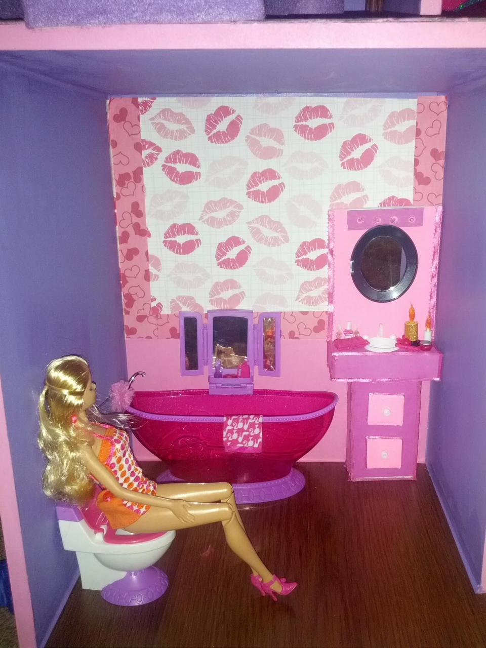 Barbie bathroom made by me!Monica's Barbie House done Dec 2012