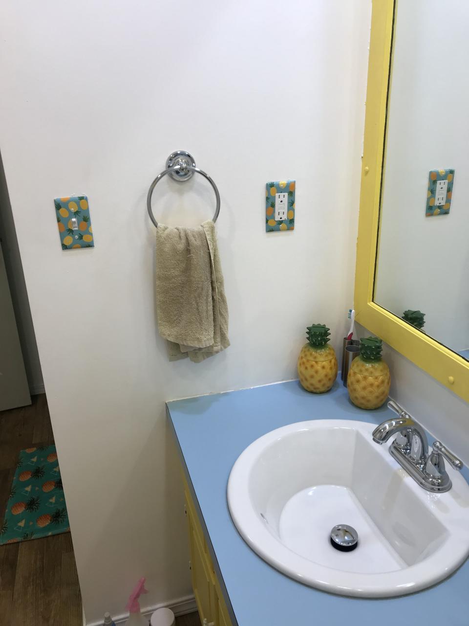 Pin by Ann Butler on Pineapple bathroom decor Pineapple bathroom