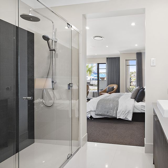 Resort style ensuite, open and spacious in this master bedroom by