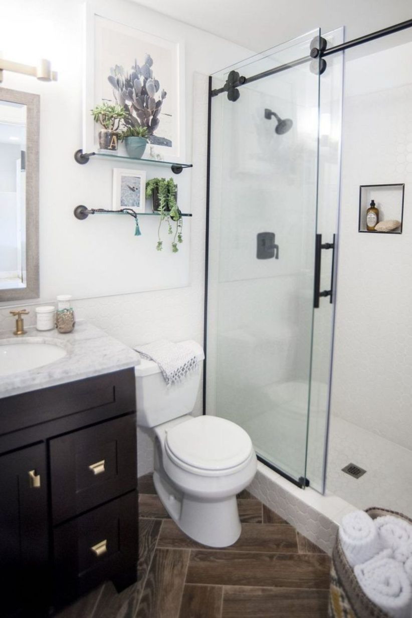 42 Beautiful Urban Farmhouse Master Bathroom Remodel Ideas Small