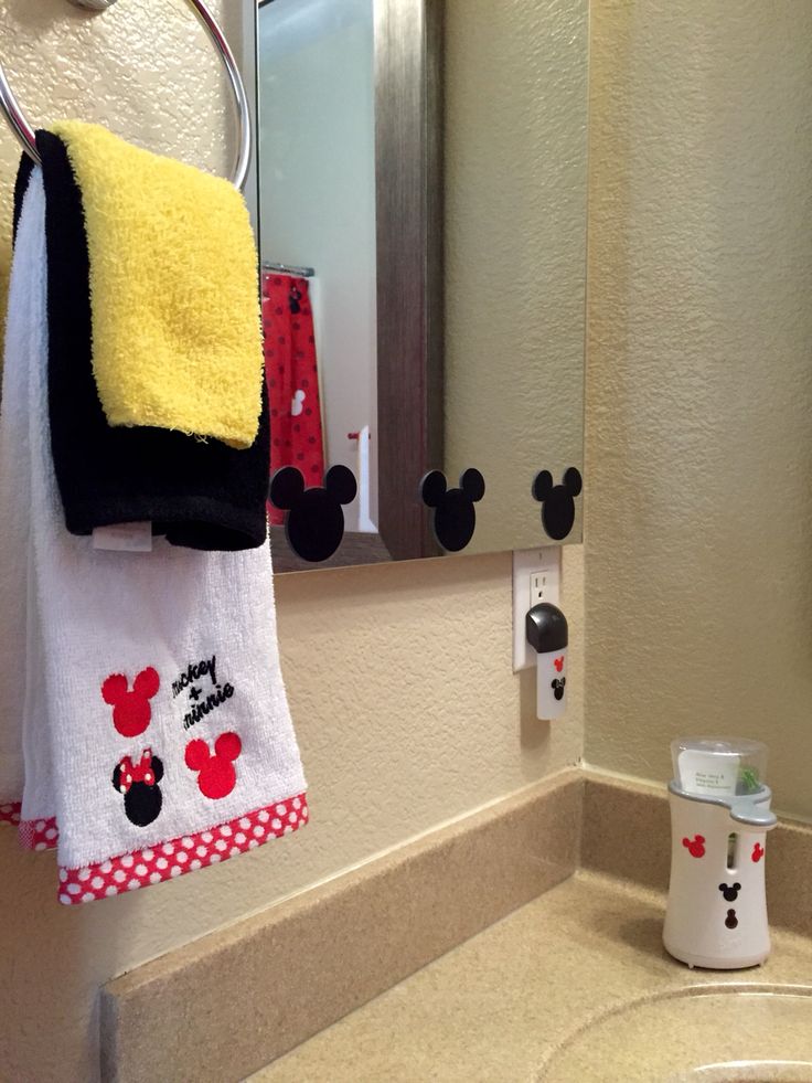 Pin on Mickey and Minnie Mouse bathroom decor
