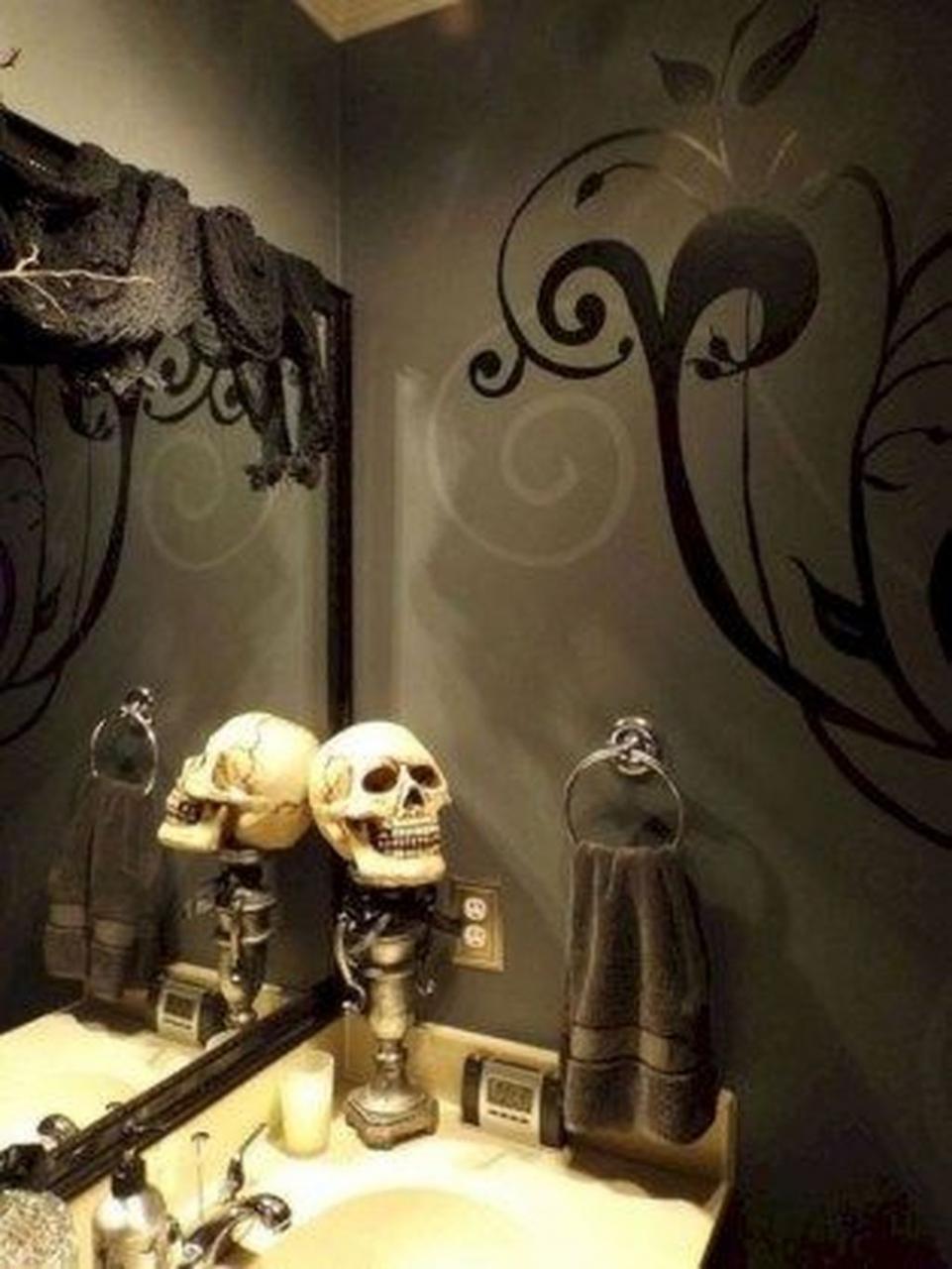 30+ Scary Halloween Decorating Ideas For Your Bathroom Gothic