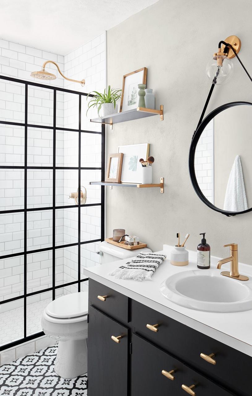 20++ Small Black And White Bathroom Ideas PIMPHOMEE