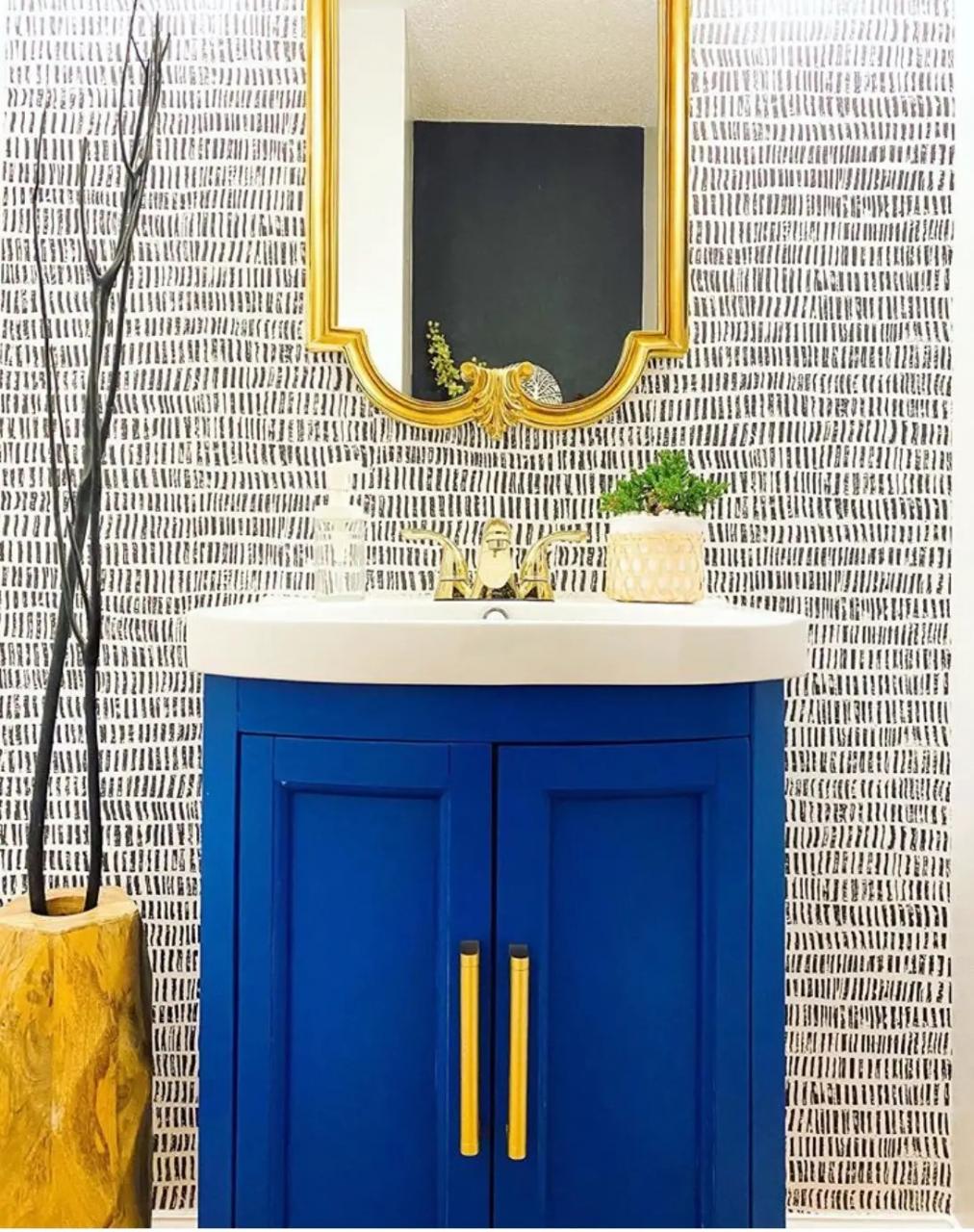 20+ Blue Bathroom Decorating Ideas