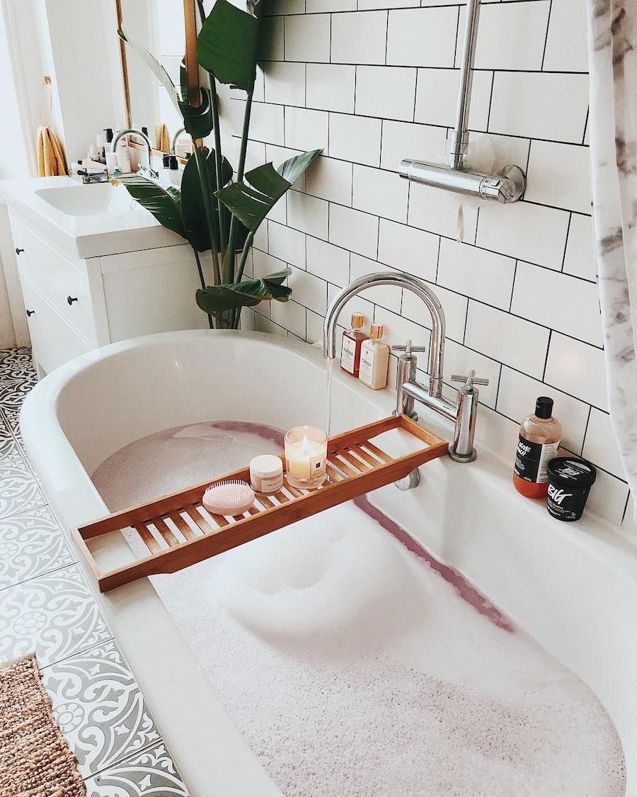 20+ Amazon Bathroom Decor Ideas HMDCRTN