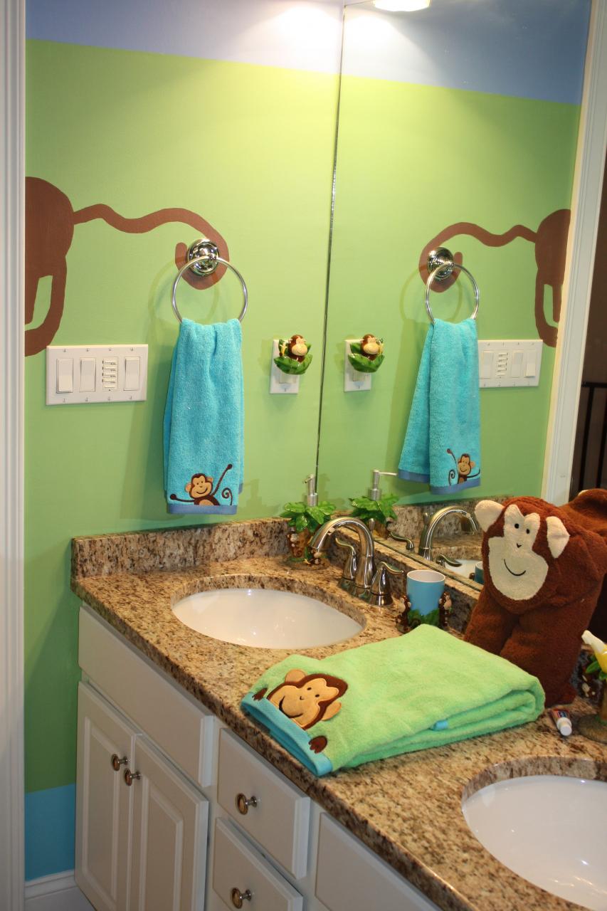 Monkey Bathroom Decor / Bring Unique Atmosphere To Your Bathroom With