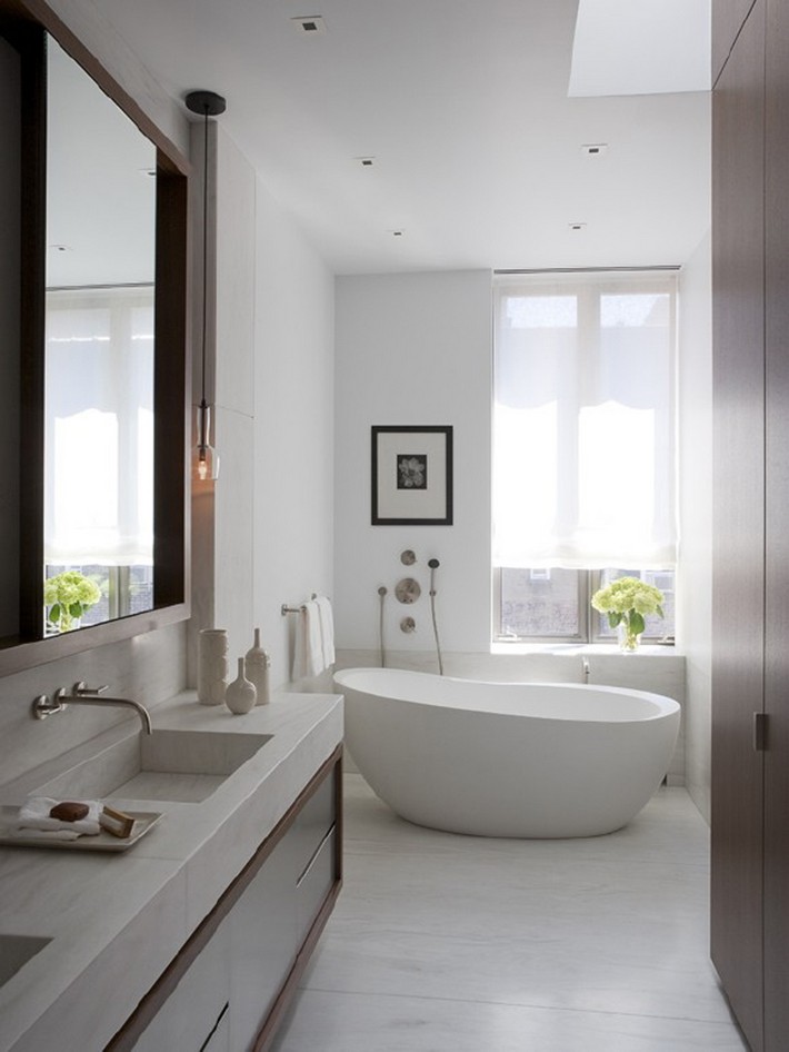 Minimalist White Bathroom Designs to Fall In Love