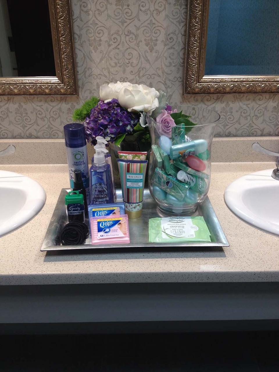 Musthaves for wedding bathroom baskets
