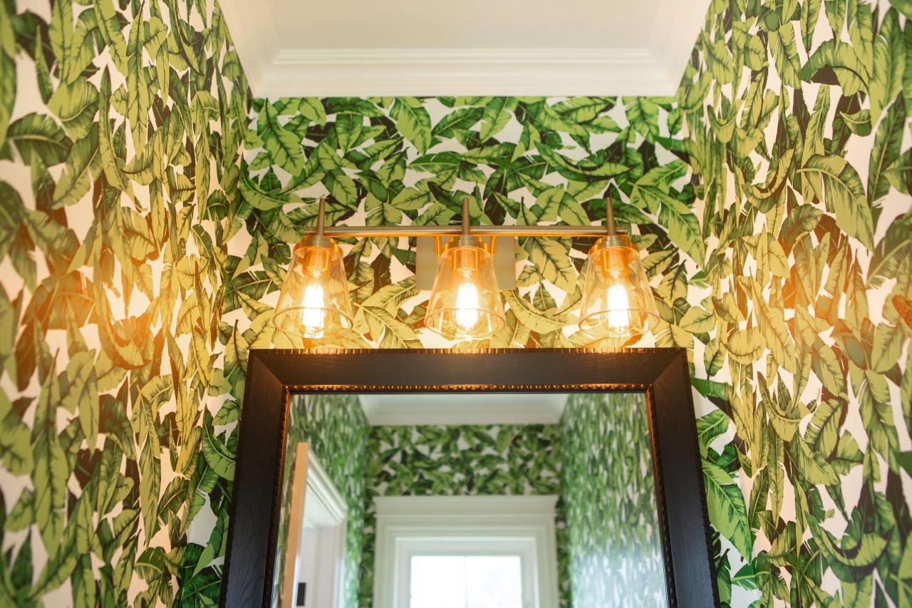 Our Palm Leaf Print Bathroom Makeover! sparkleshinylove