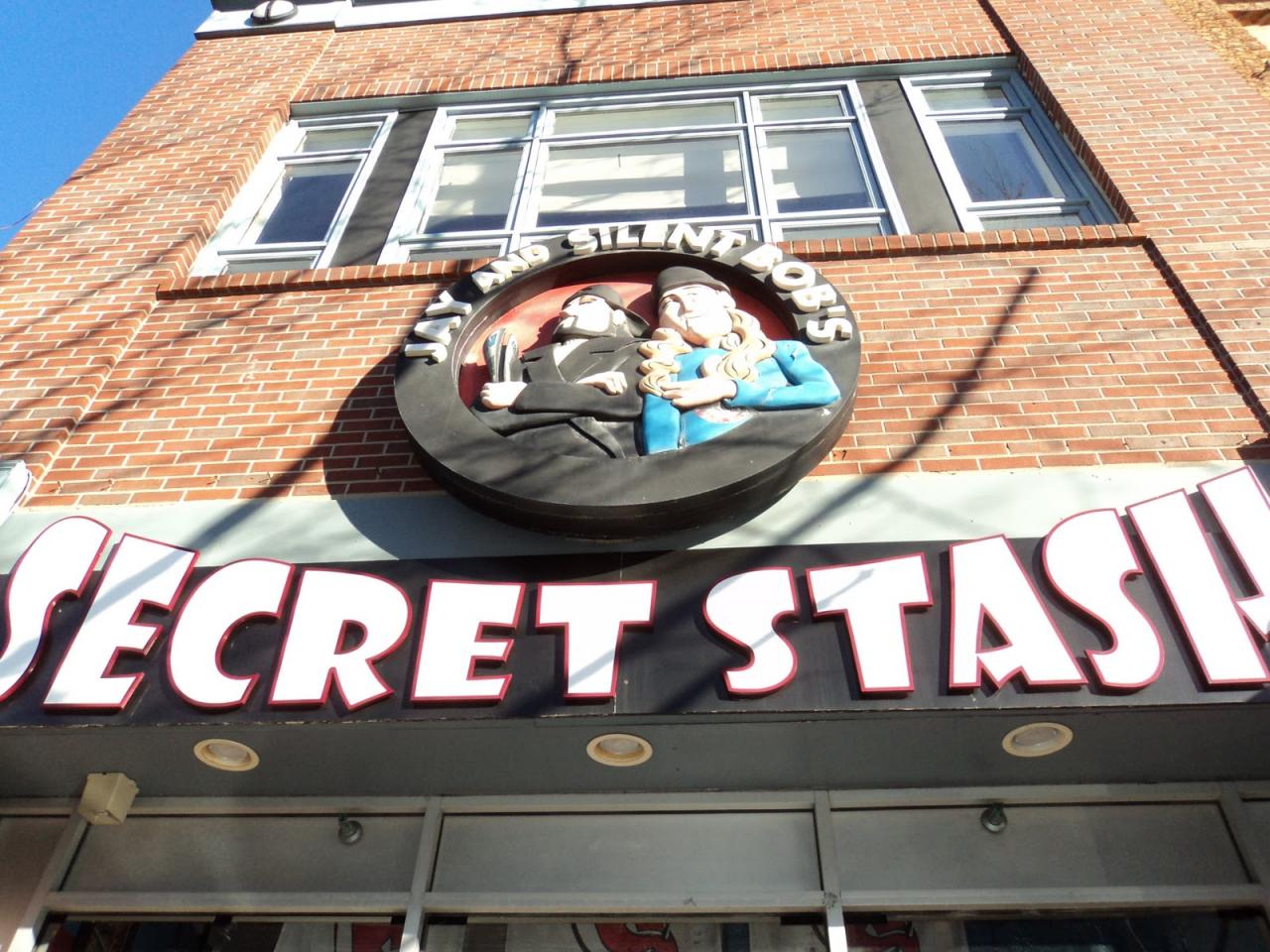 The Yeti Speaks! Jay and Silent Bob's Secret Stash comic store in Red