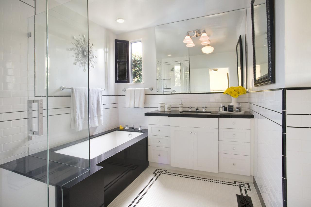 11 Amazing Before and After Bathroom Remodels