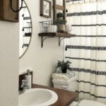 30 Fascinating Simple Apartment Bathroom Decor Ideas HOMYHOMEE