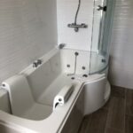 Walk In Shower Bath With Chromotherapy Affect Ability Swansea