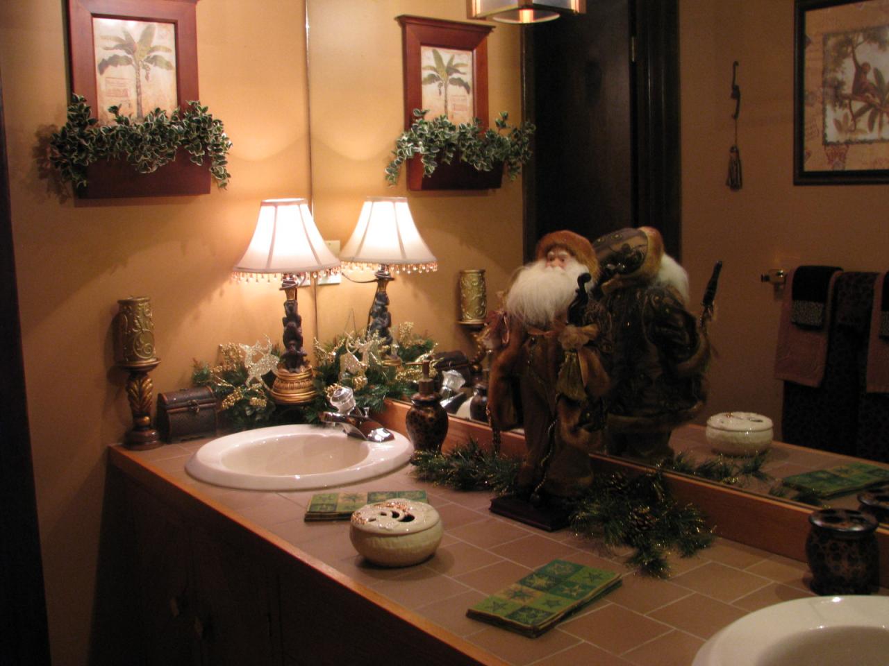 Designs by Pinky 3 of our Bathrooms decorated for Christmas!