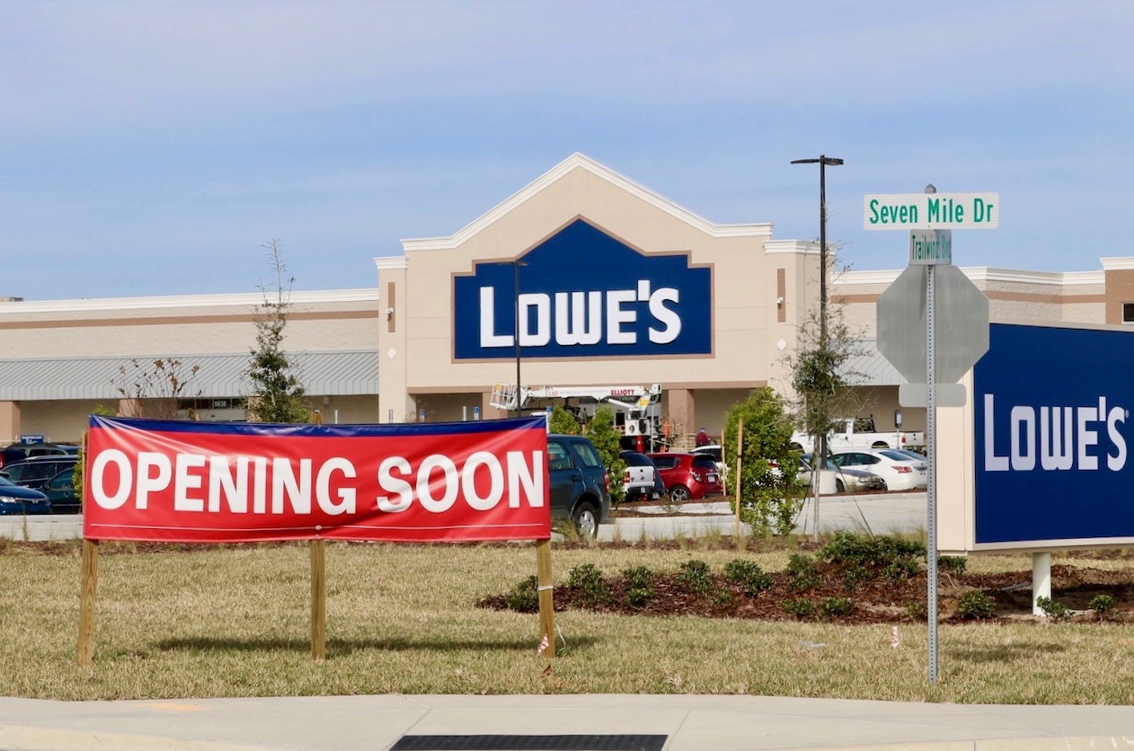 Opening date announced for new Lowe’s at Trailwinds Village on County