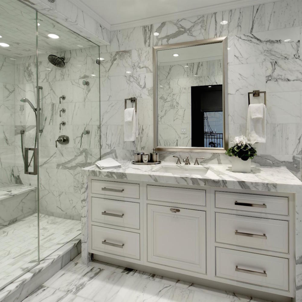 34 Stunning Marble Bathrooms with Silver Fixtures