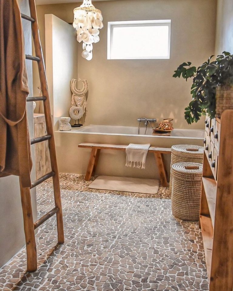 15 Bohemian Bathroom Decor Ideas & Trends