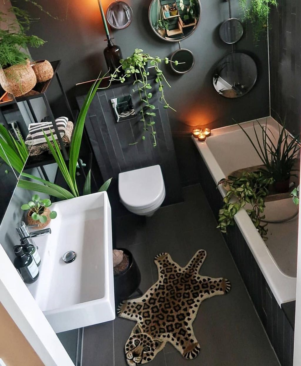 33 The Best Jungle Bathroom Decor Ideas To Get A Natural Impression